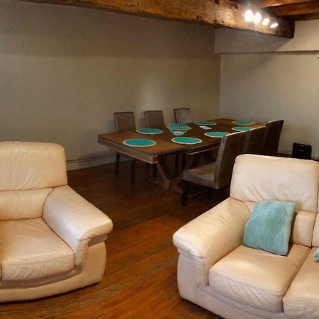 Grand Appartement Idealement Situe 7 Places Desvres Екстериор снимка