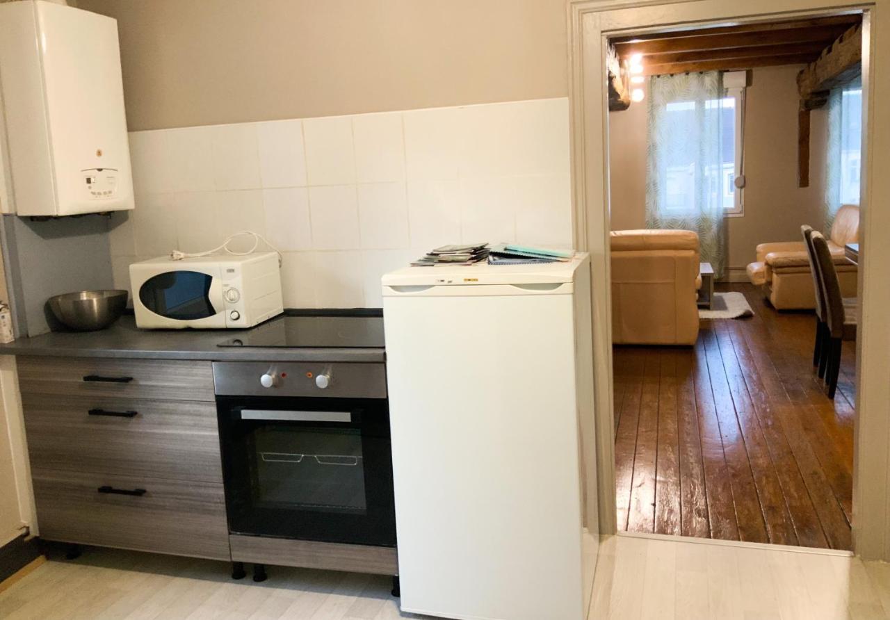 Grand Appartement Idealement Situe 7 Places Desvres Екстериор снимка