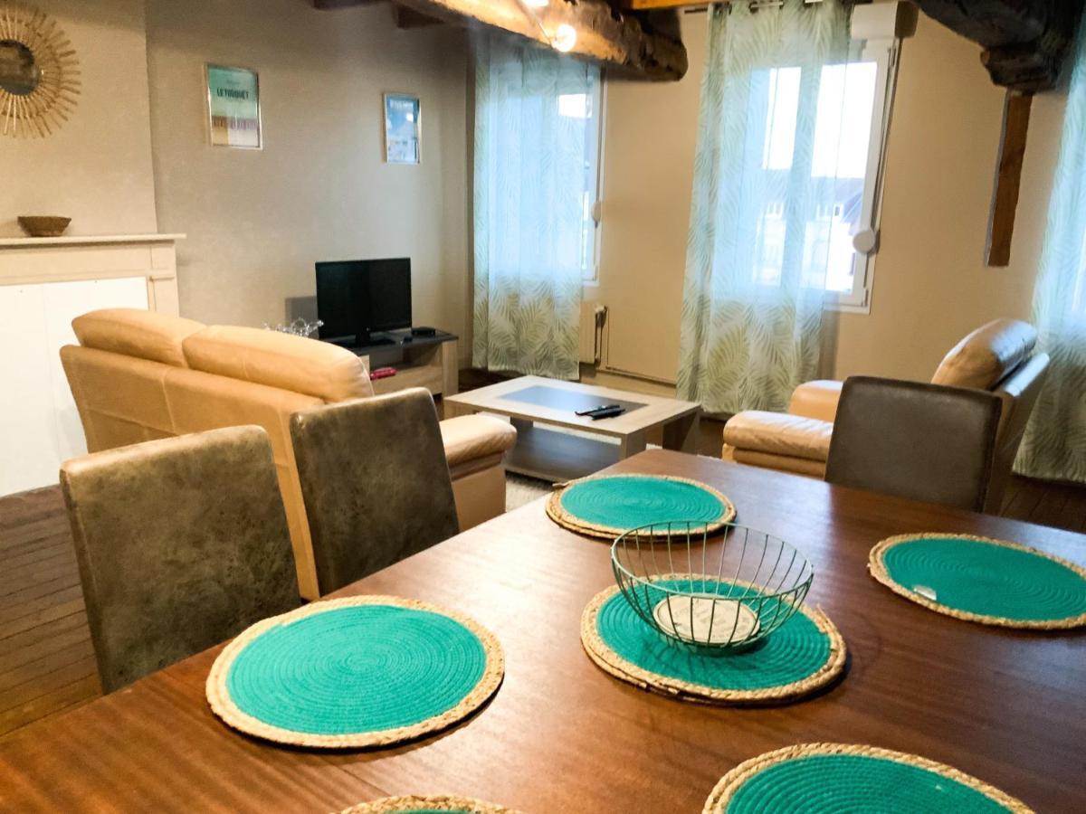 Grand Appartement Idealement Situe 7 Places Desvres Екстериор снимка